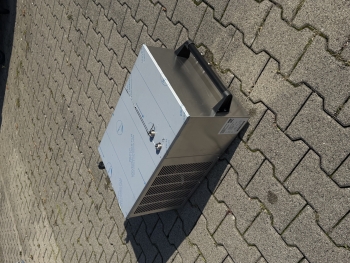 Preview: UTK BT 130 F - Fahrzeugkühler gebraucht - im Kundenauftrag zu verkaufen - nur ABHOLUNG möglich